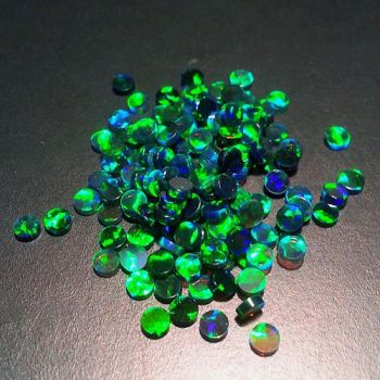 GREEN ROUND COIN 3mm OPALS by GILSON OPALS